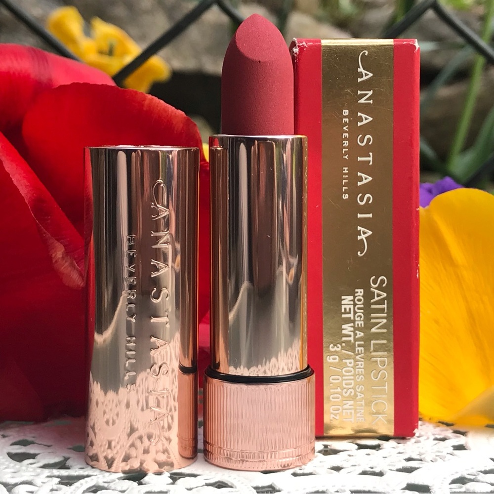 Anastasia Beverly Hills ABH LE Satin Lipstick in Pomegranate Deep red berry BNIB